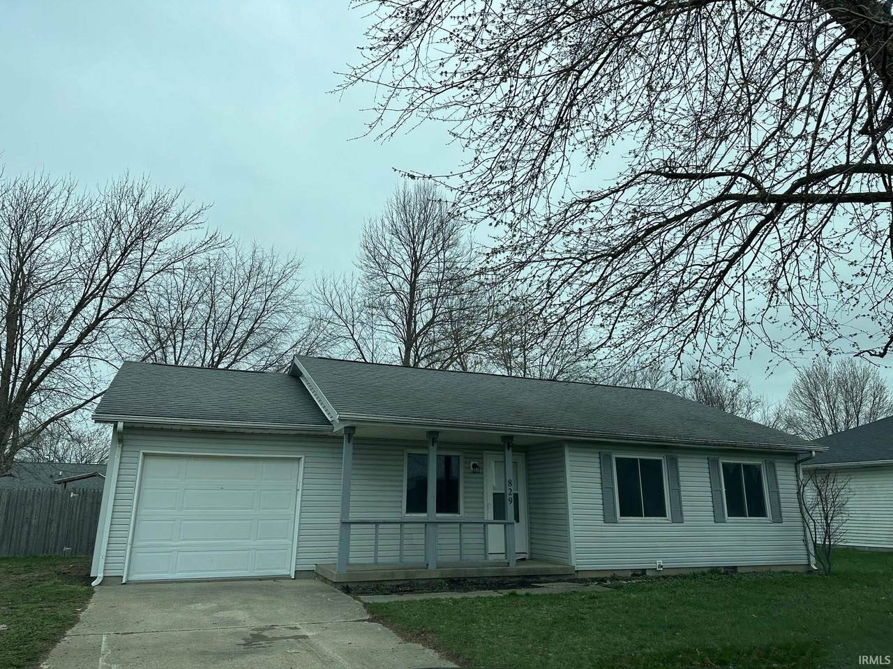 829 South H Street - Photo 1