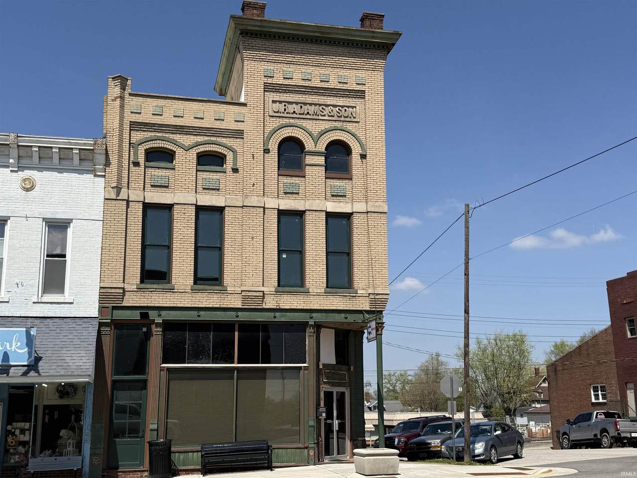 718 Main Street - Photo 1