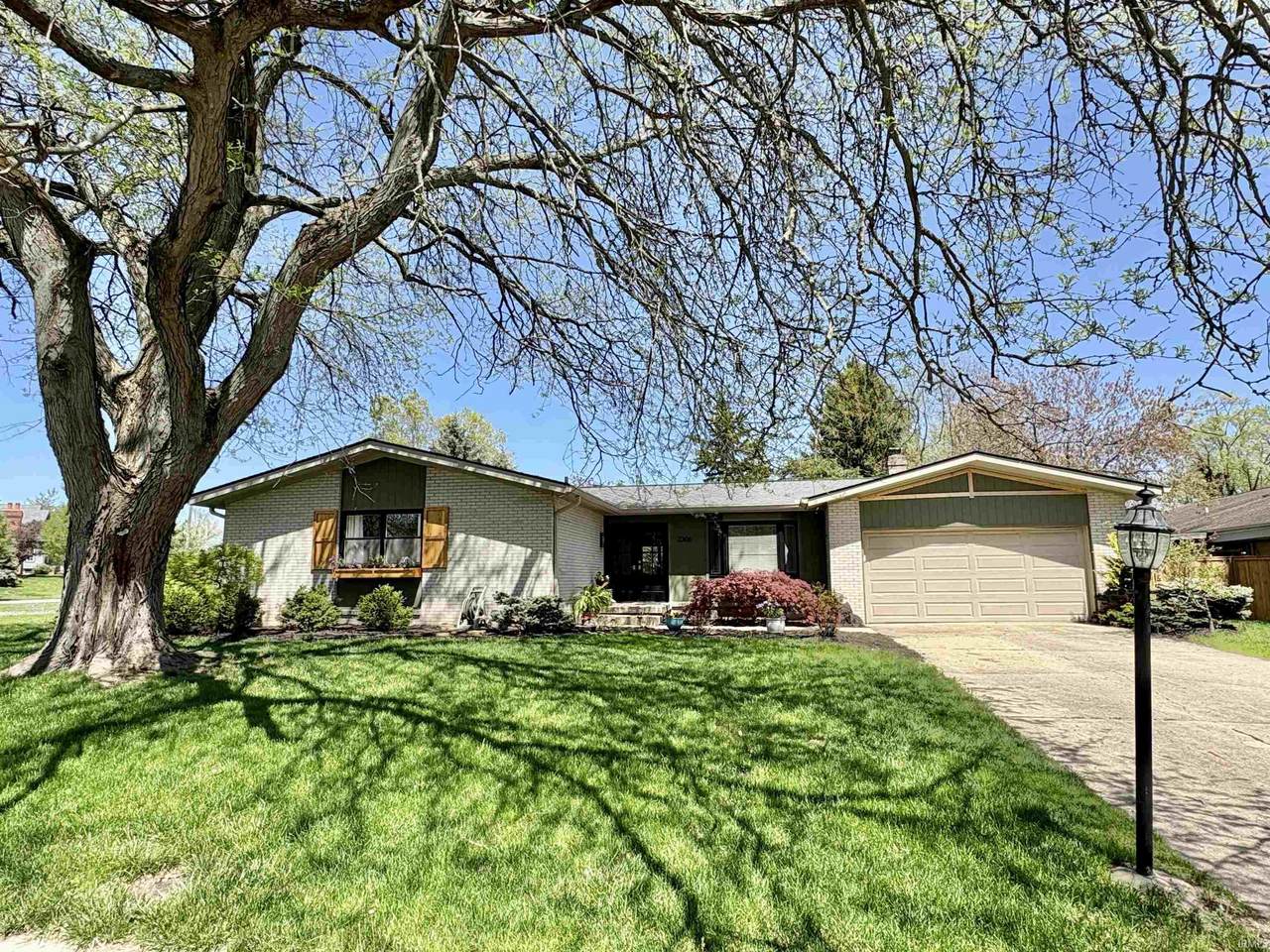 2306 Carmel Drive - Photo 1