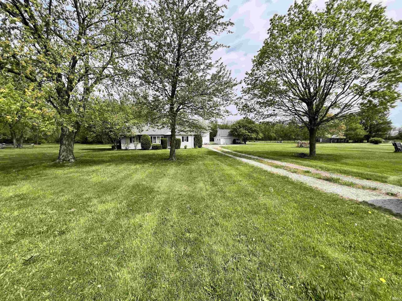 30637 In-2 - Photo 1