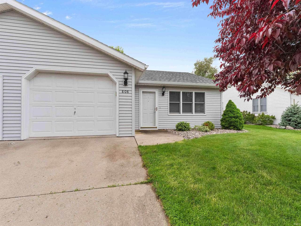 808 Apple Hill Way - Photo 1
