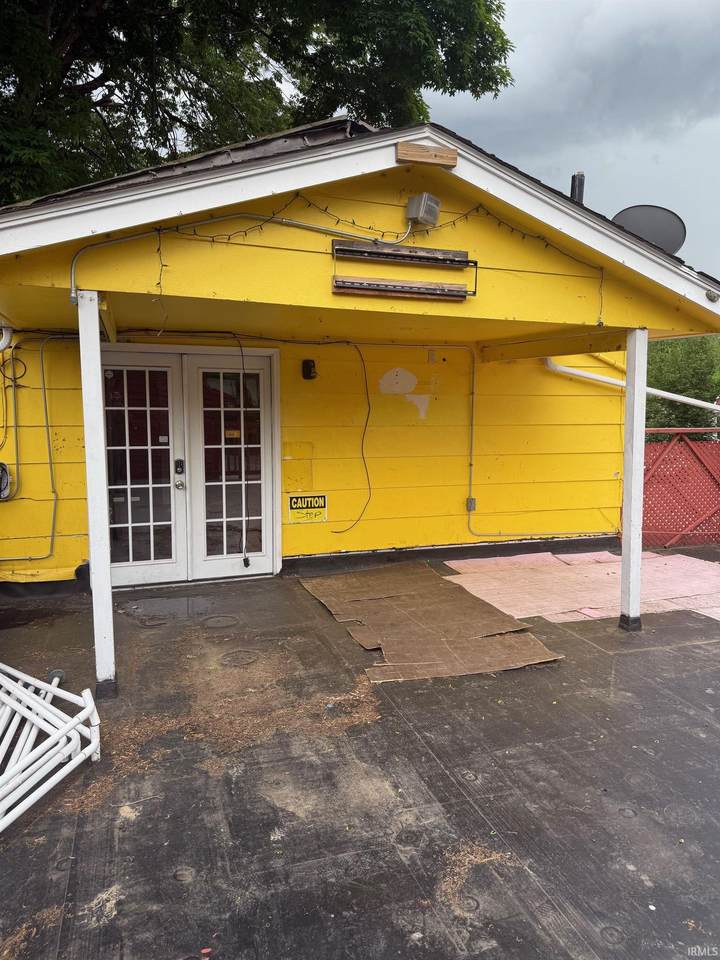 620 Kirkwood Avenue - Photo 1