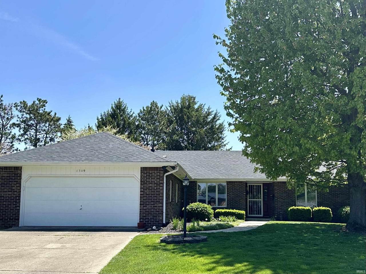 1309 Lea Court - Photo 1