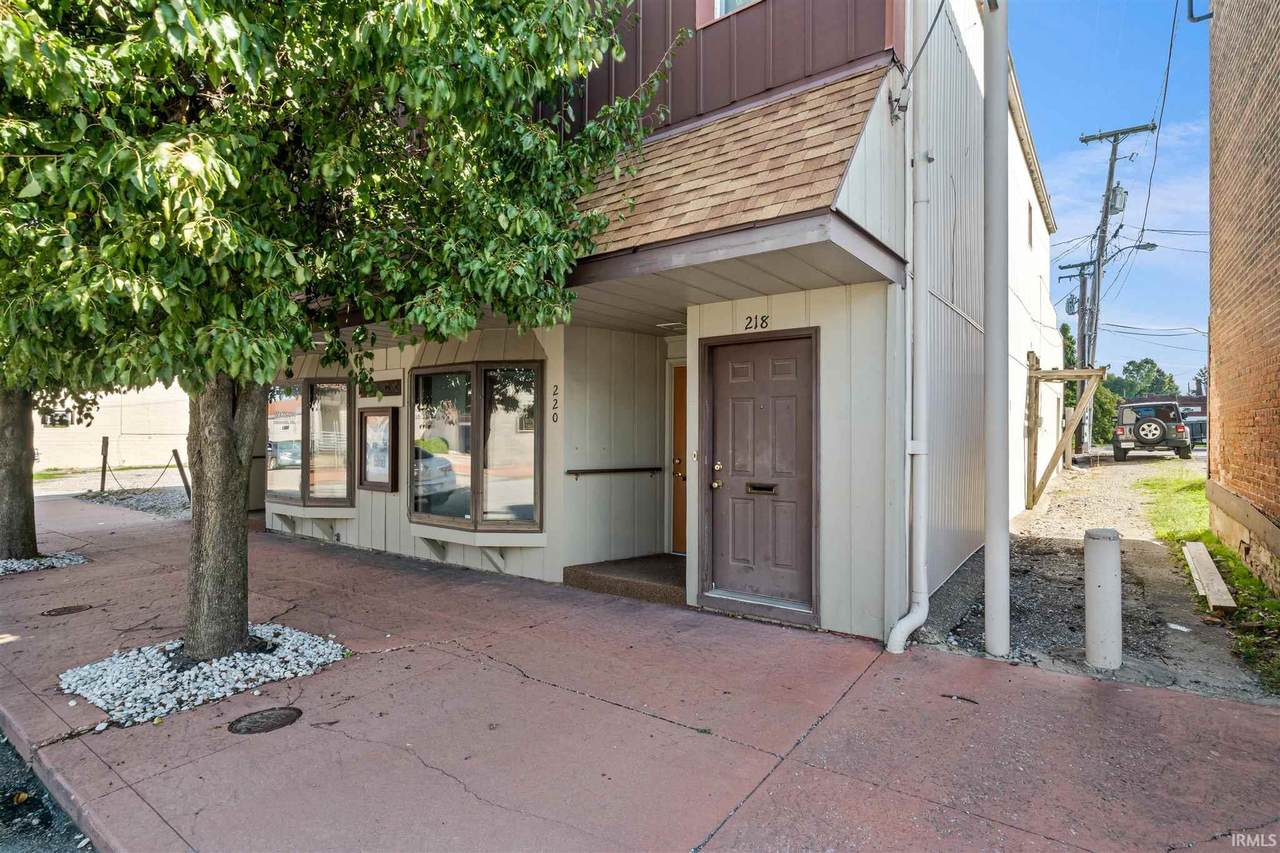 220 Hart Street - Photo 1