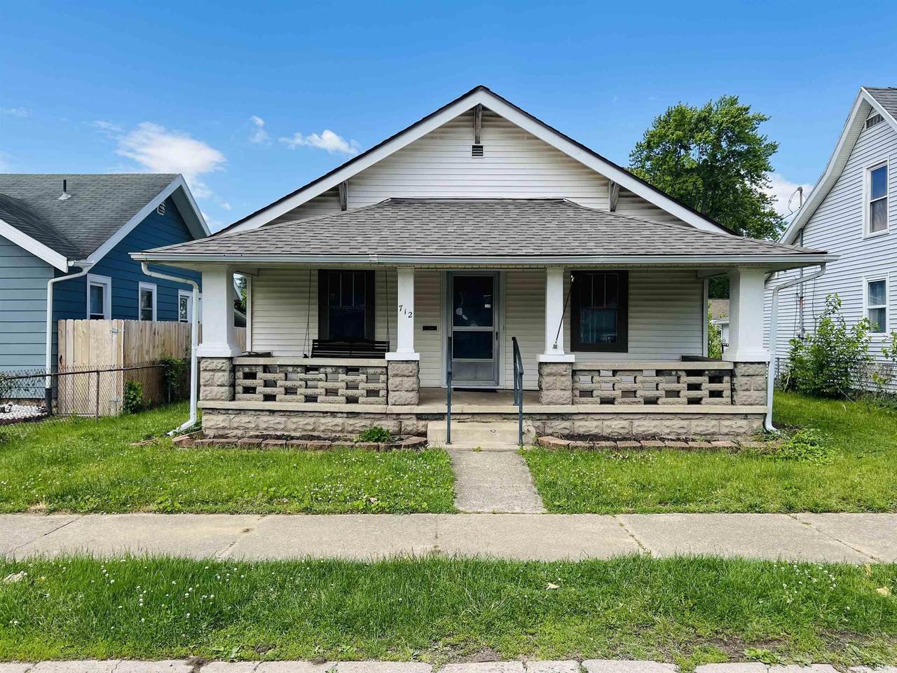 712 22nd Street - Photo 1
