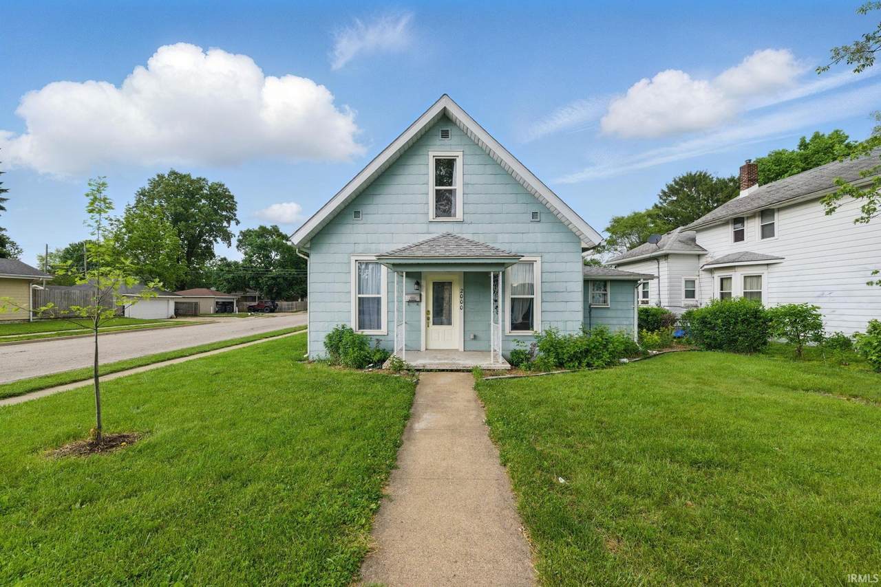 2000 Vinton Street - Photo 1