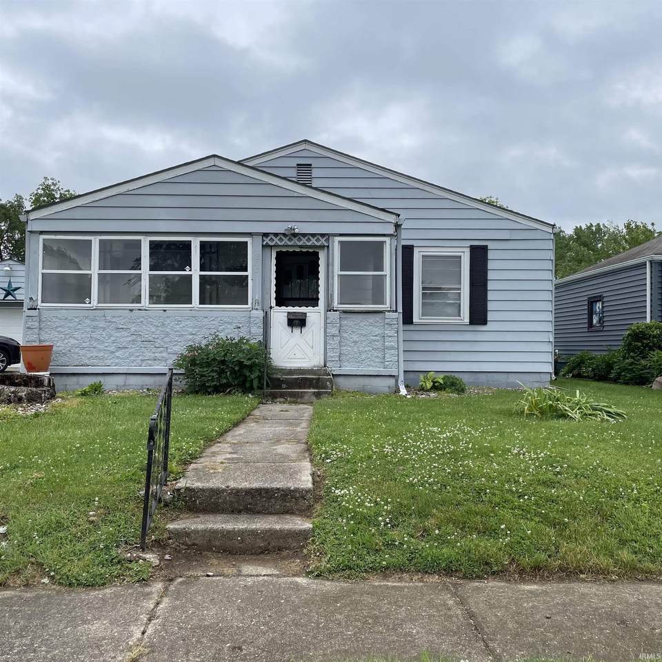 300 34th Street - Photo 1