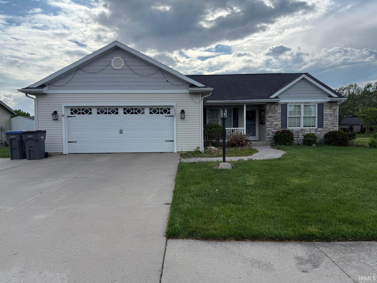 1237 Northstone Road - Photo 1
