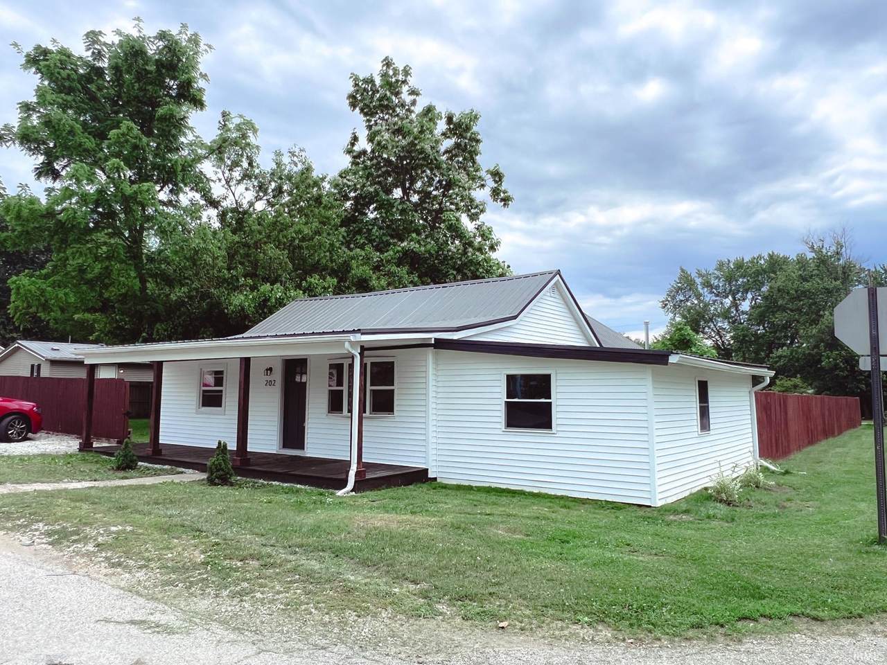 202 Vine Street - Photo 1