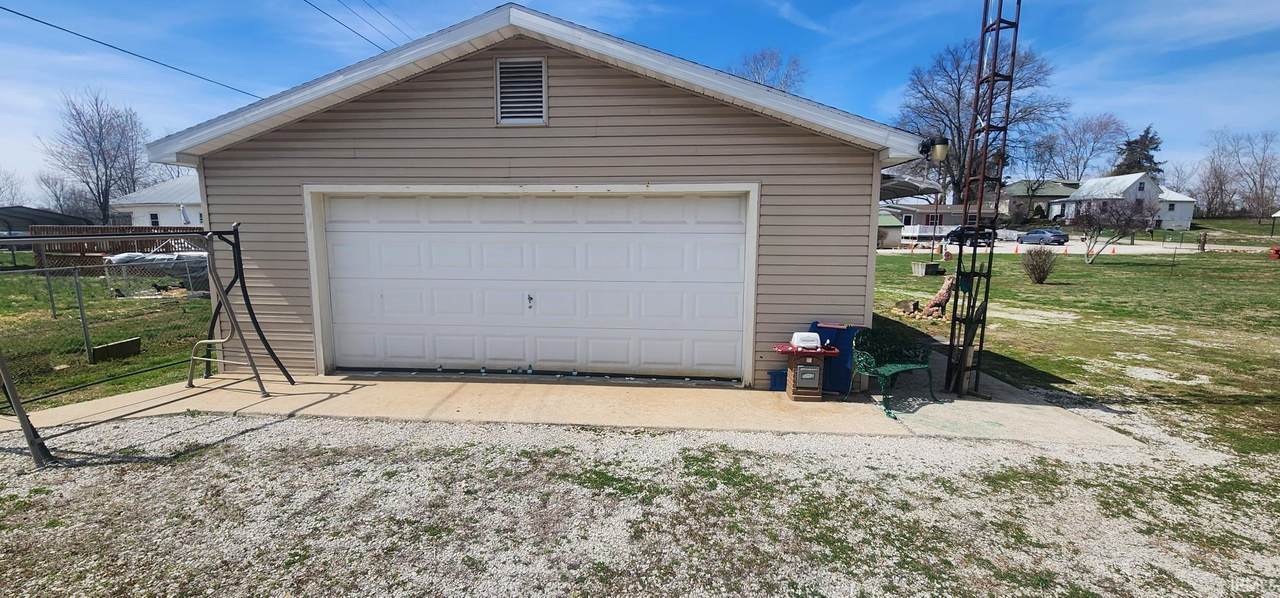 1003 4th Street - Photo 1