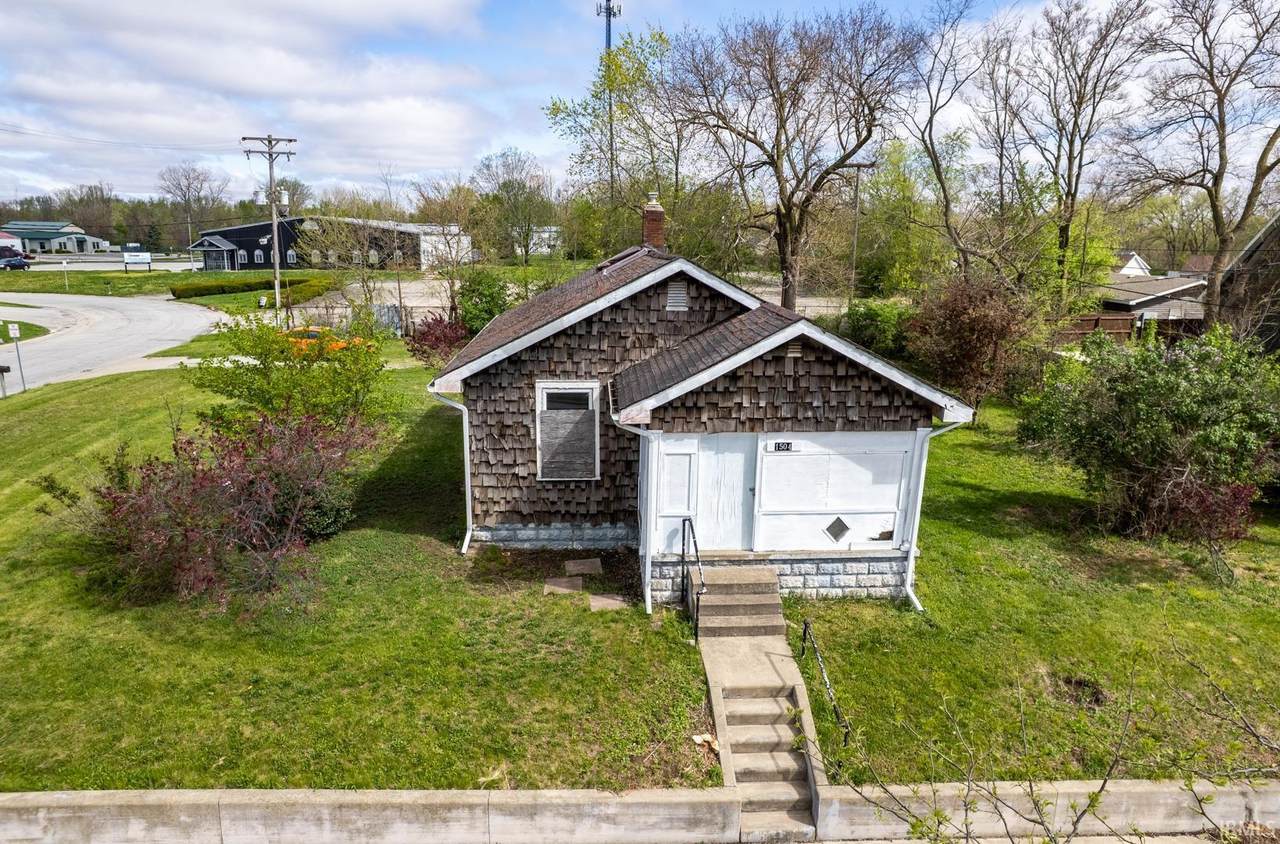 1504 Markland Avenue - Photo 1