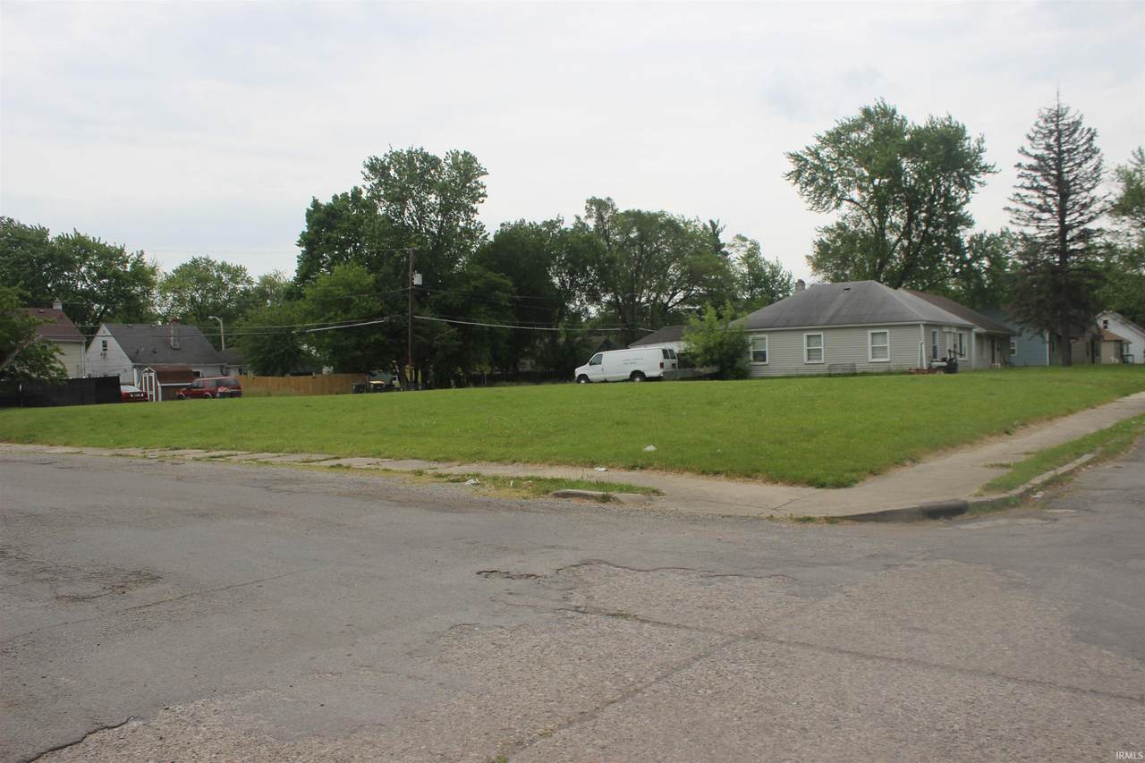 1422 Baxter Street - Photo 1