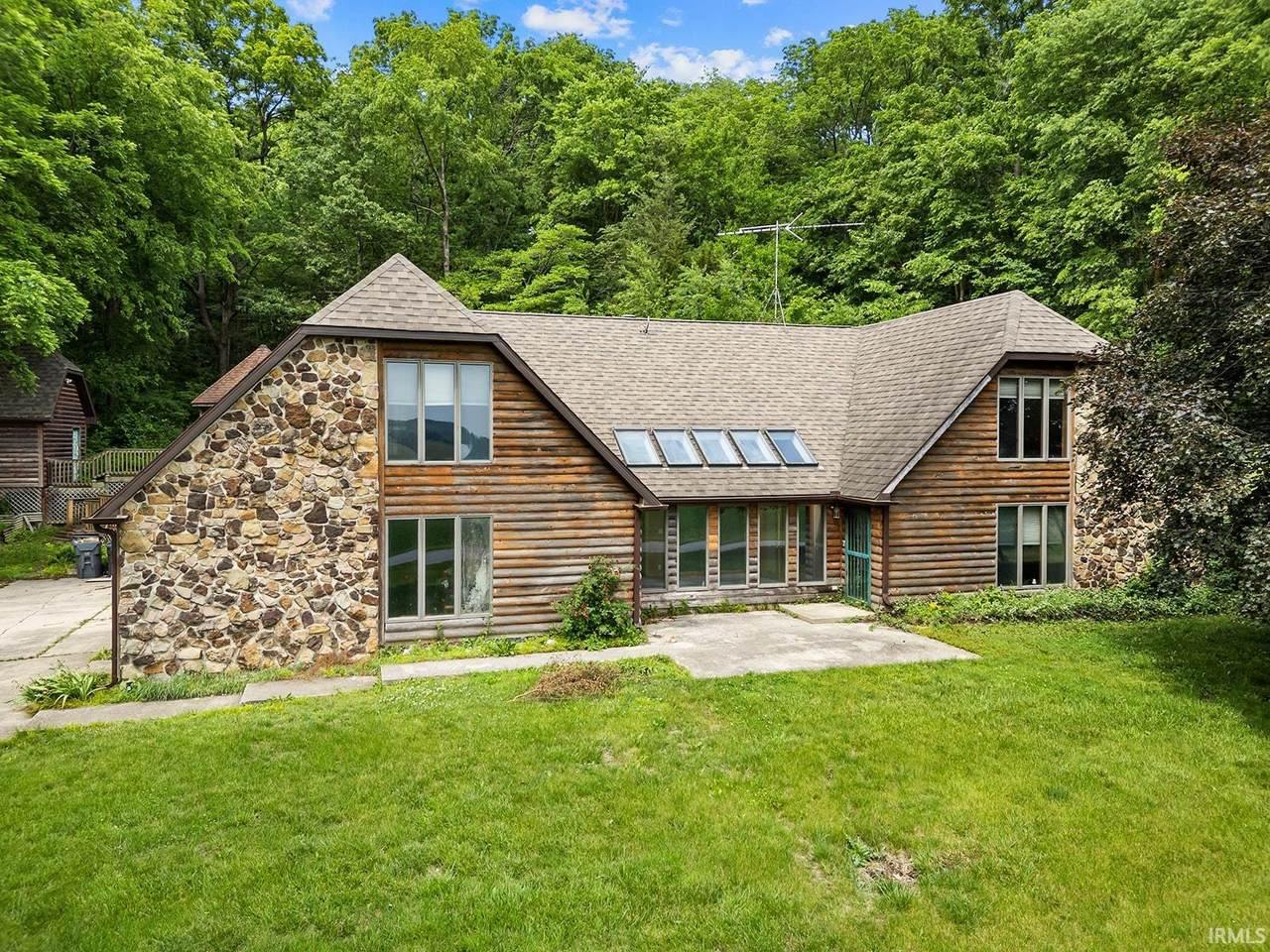 2075 925 W. - Photo 1