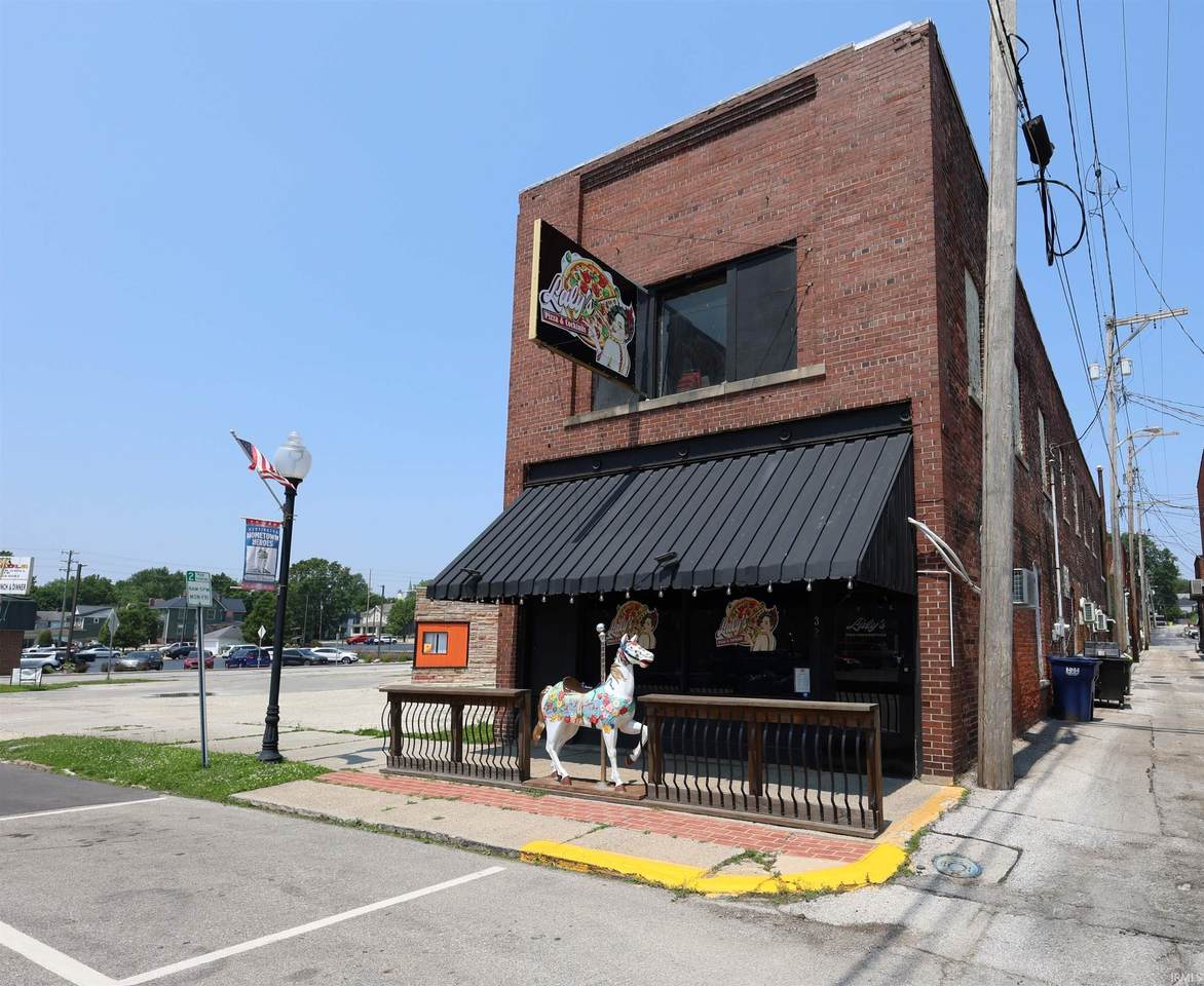 32 W Washington Street - Photo 1