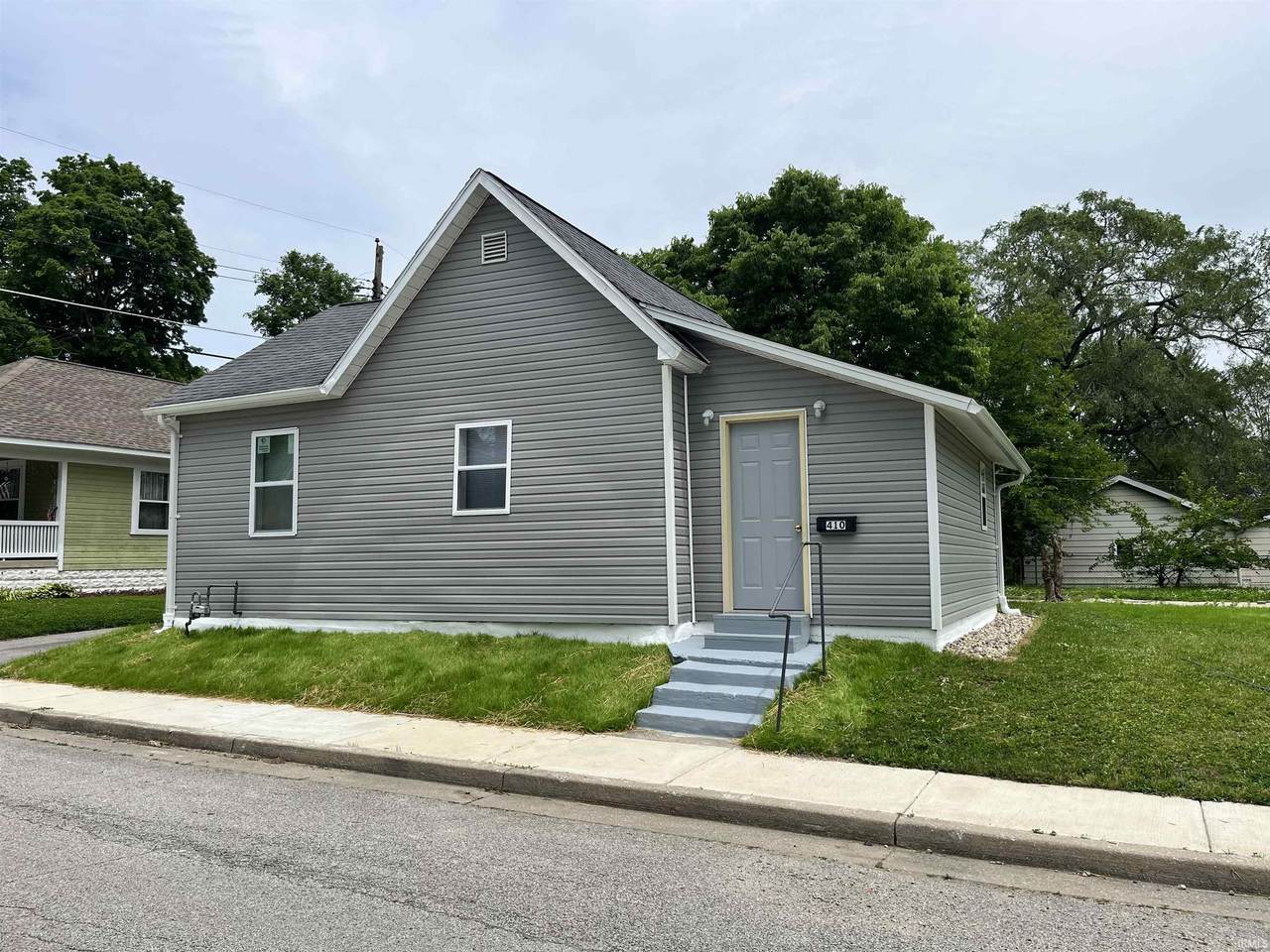 410 Jay Street - Photo 1