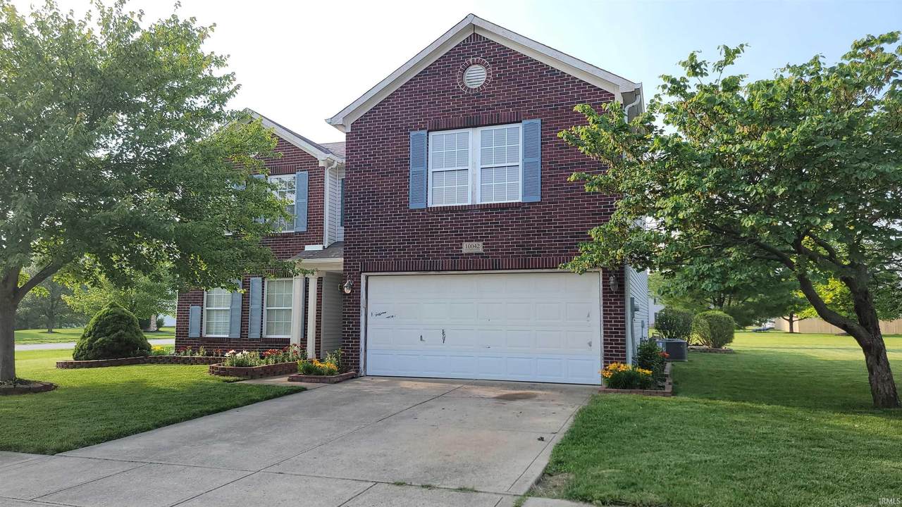 10042 Pine Grove Way - Photo 1