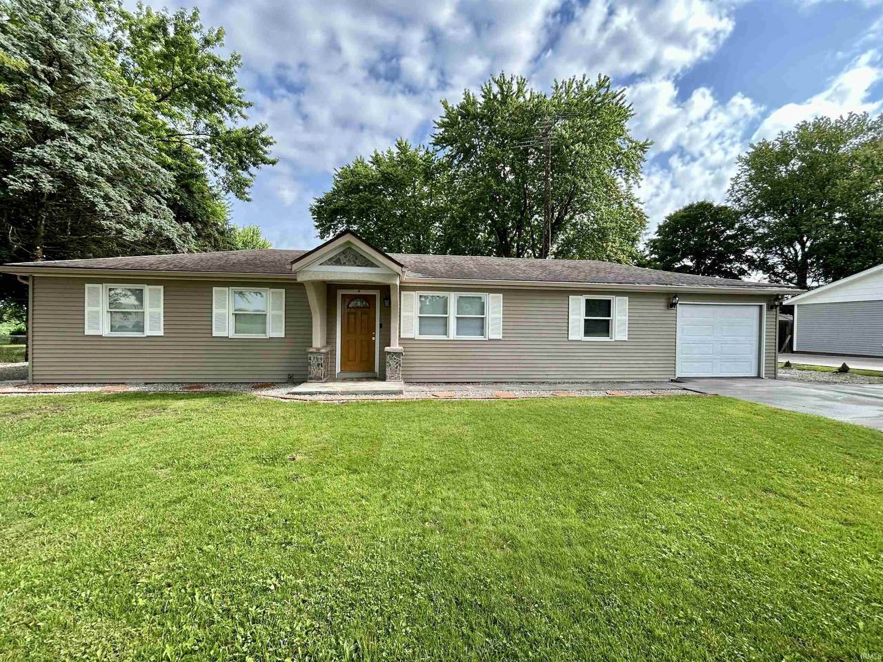 4423 Cr 275 N - Photo 1