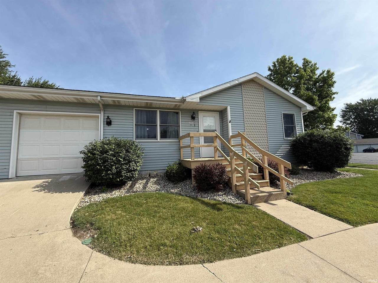800 Arthur Street - Photo 1
