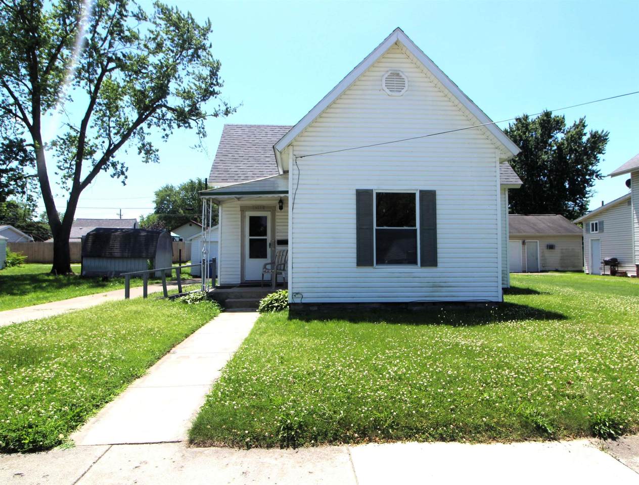 625 W Virginia Avenue - Photo 1