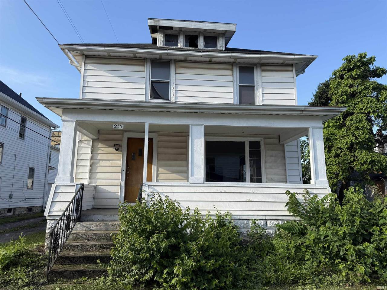 215 7th Street - Photo 1