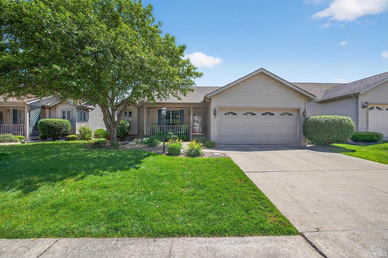 1916 Wild Rose Lane - Photo 1