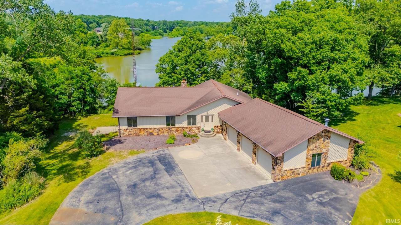 425 Val Lane - Photo 1