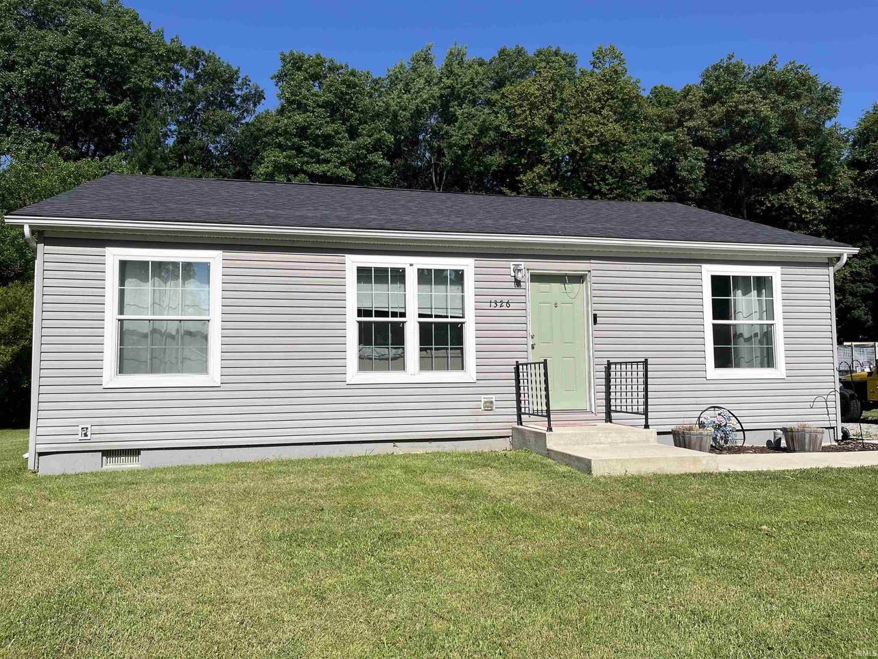 1326 Gable Drive - Photo 1