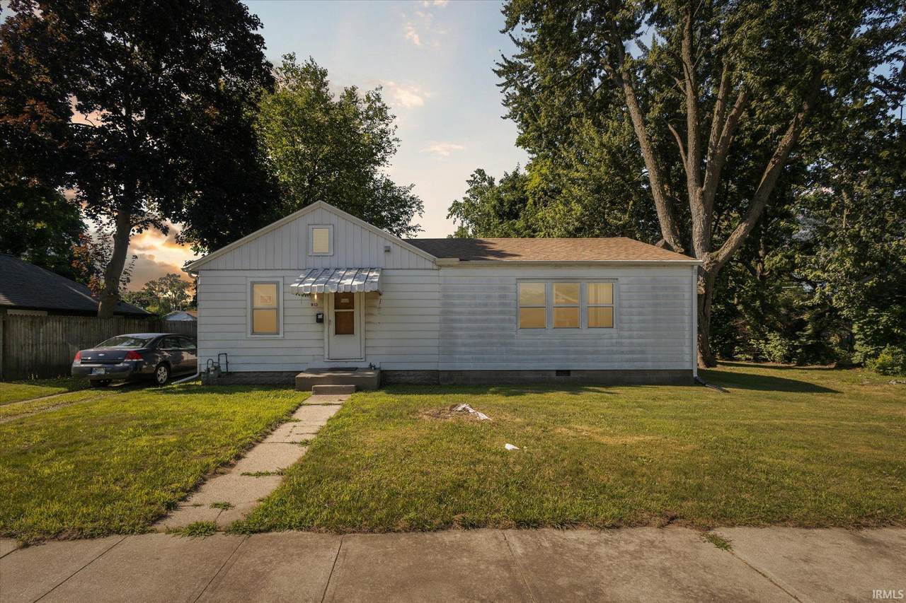913 Hubbard Avenue - Photo 1
