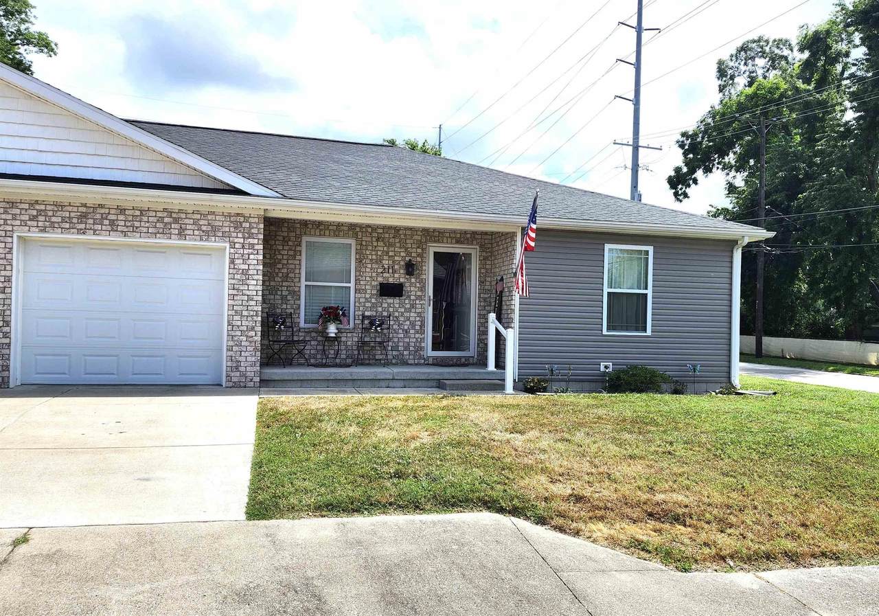 211 Locust Street - Photo 1