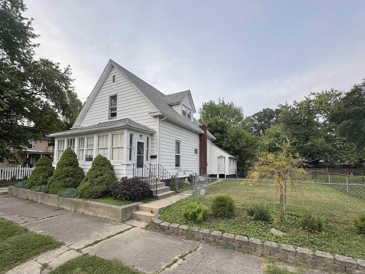 616 14Th Street - Photo 1
