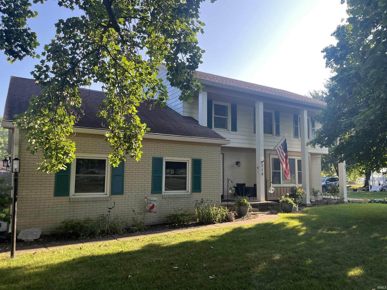 714 Main Street - Photo 1