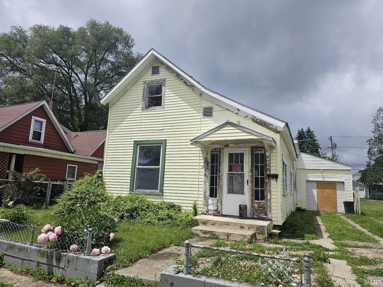 512 2nd Street - Photo 1