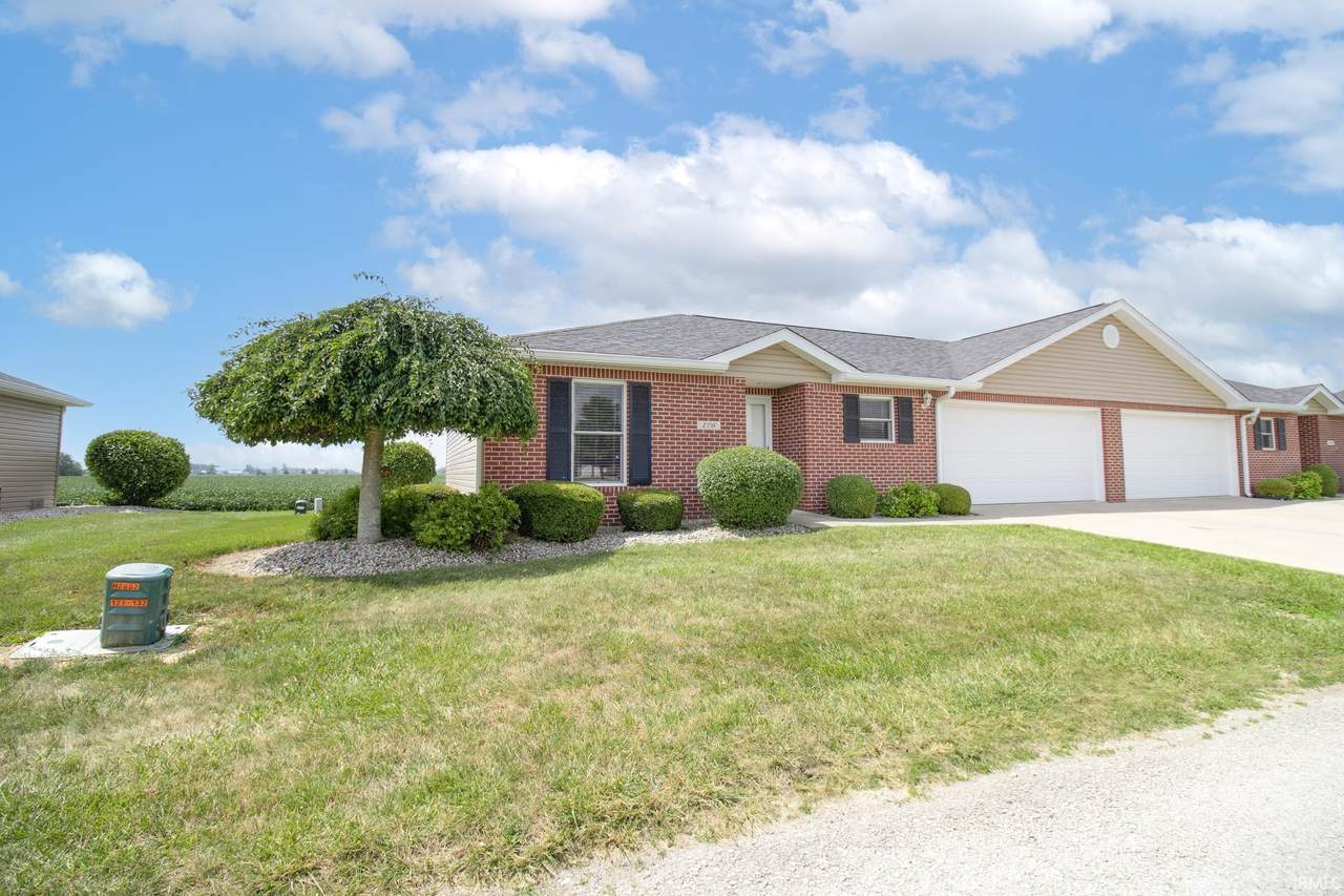 176 Sunset Drive - Photo 1