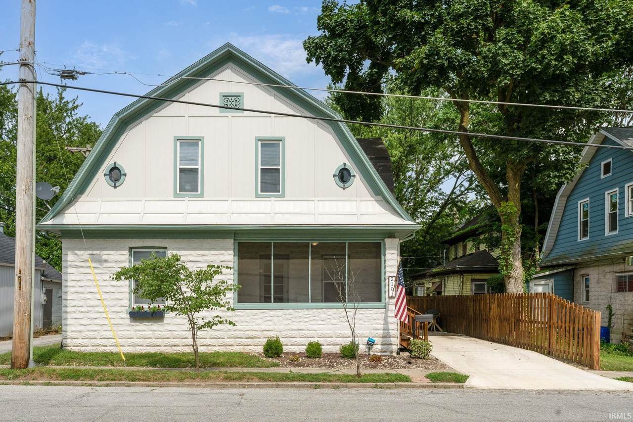 210 Indiana Avenue - Photo 1