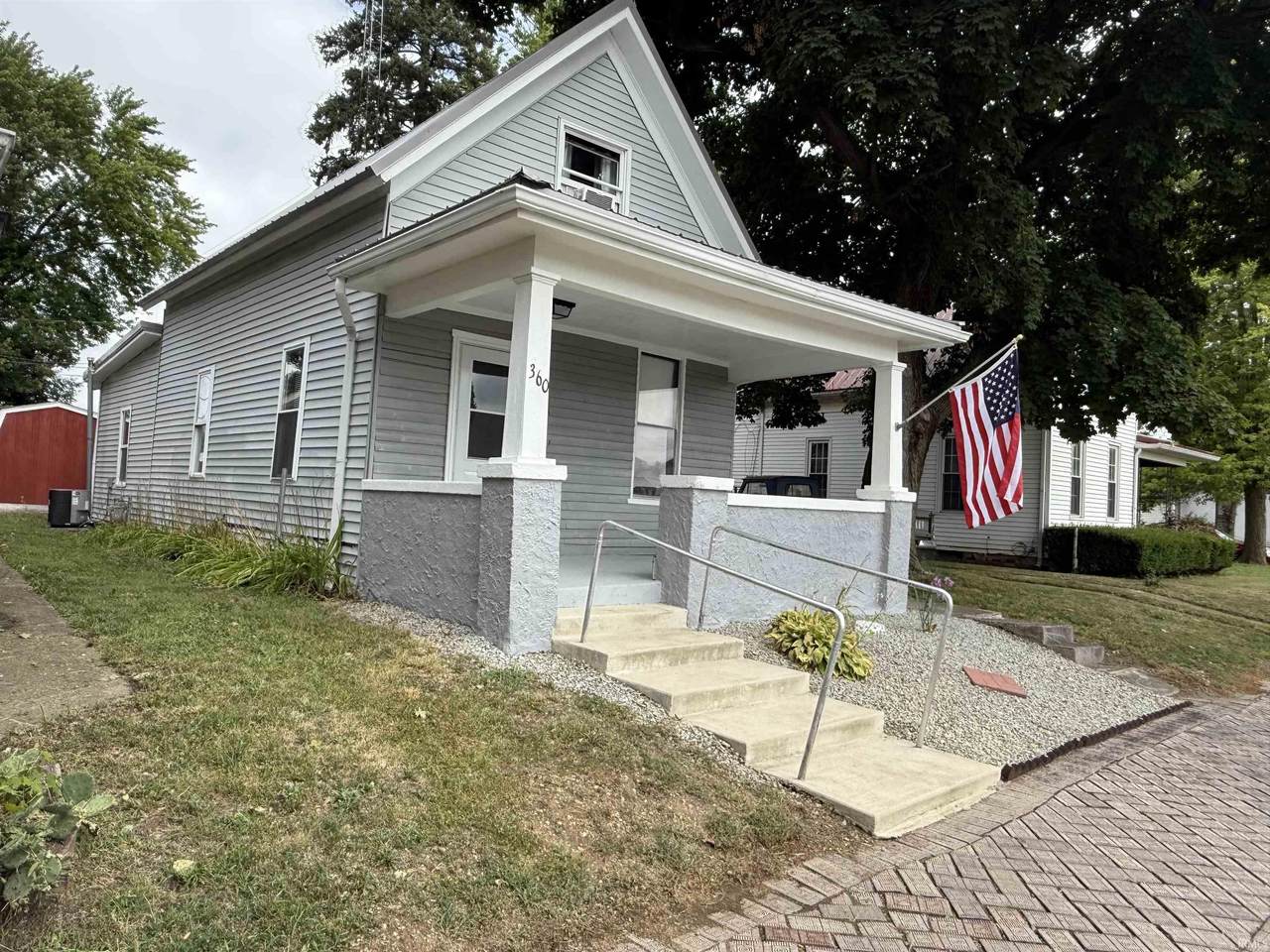 360 6th Street - Photo 1