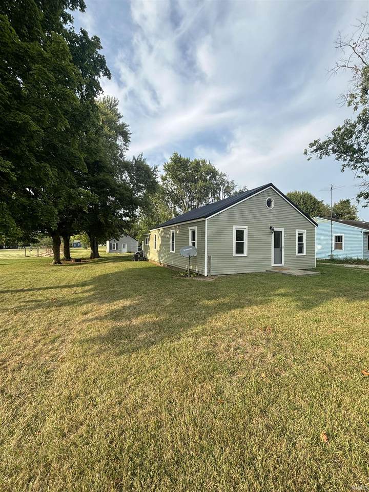 3900 Bellaire Avenue - Photo 1