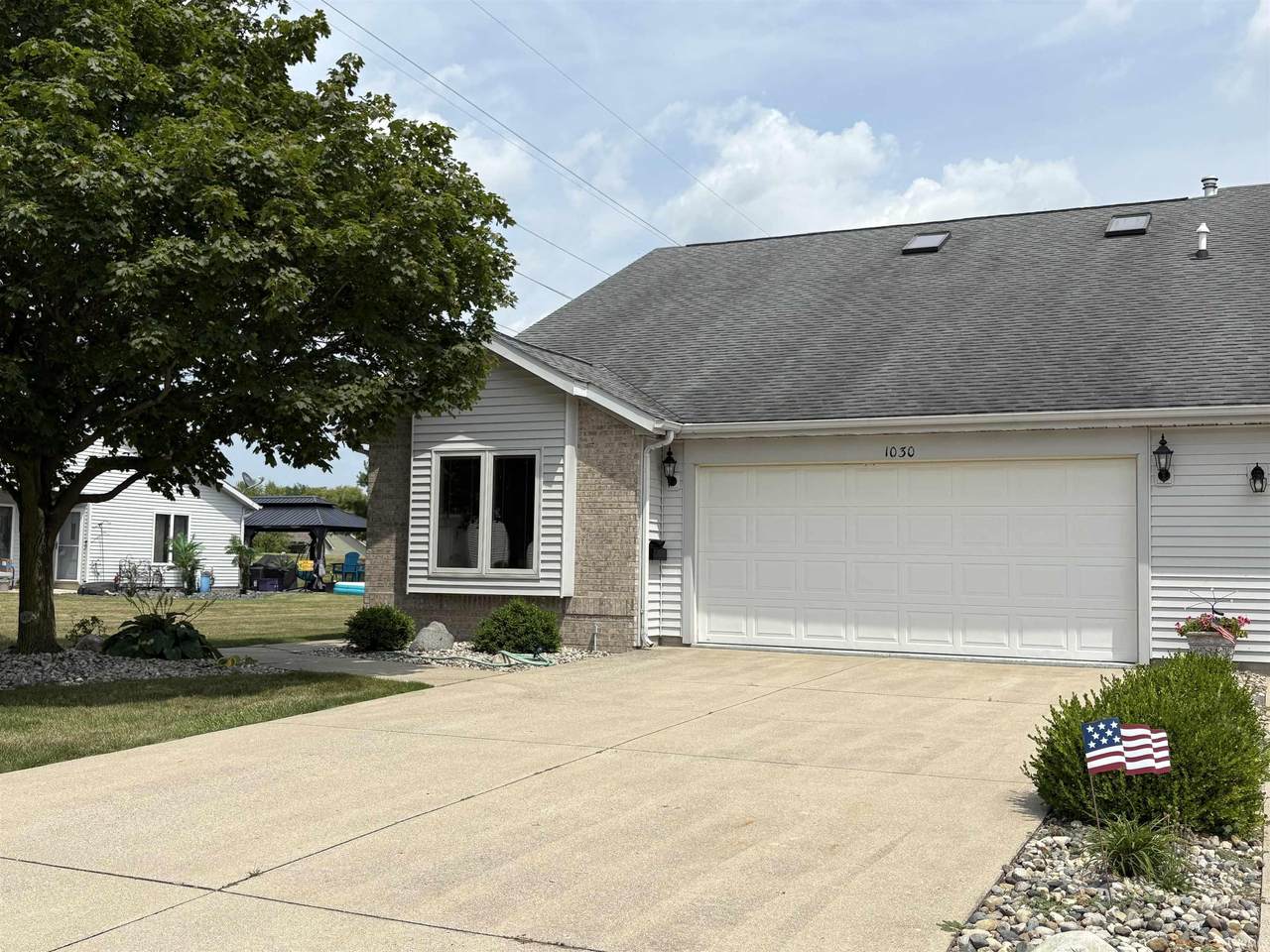 1030 Woodridge Drive - Photo 1