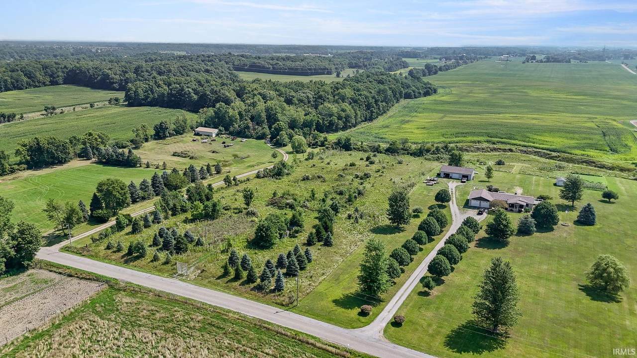 2160 800 E - Photo 1