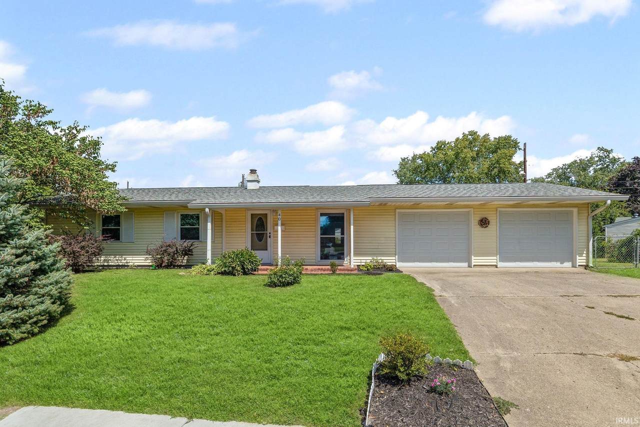 40 East Court - Photo 1