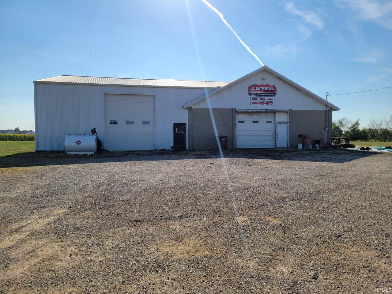 1870 300 W - Photo 1