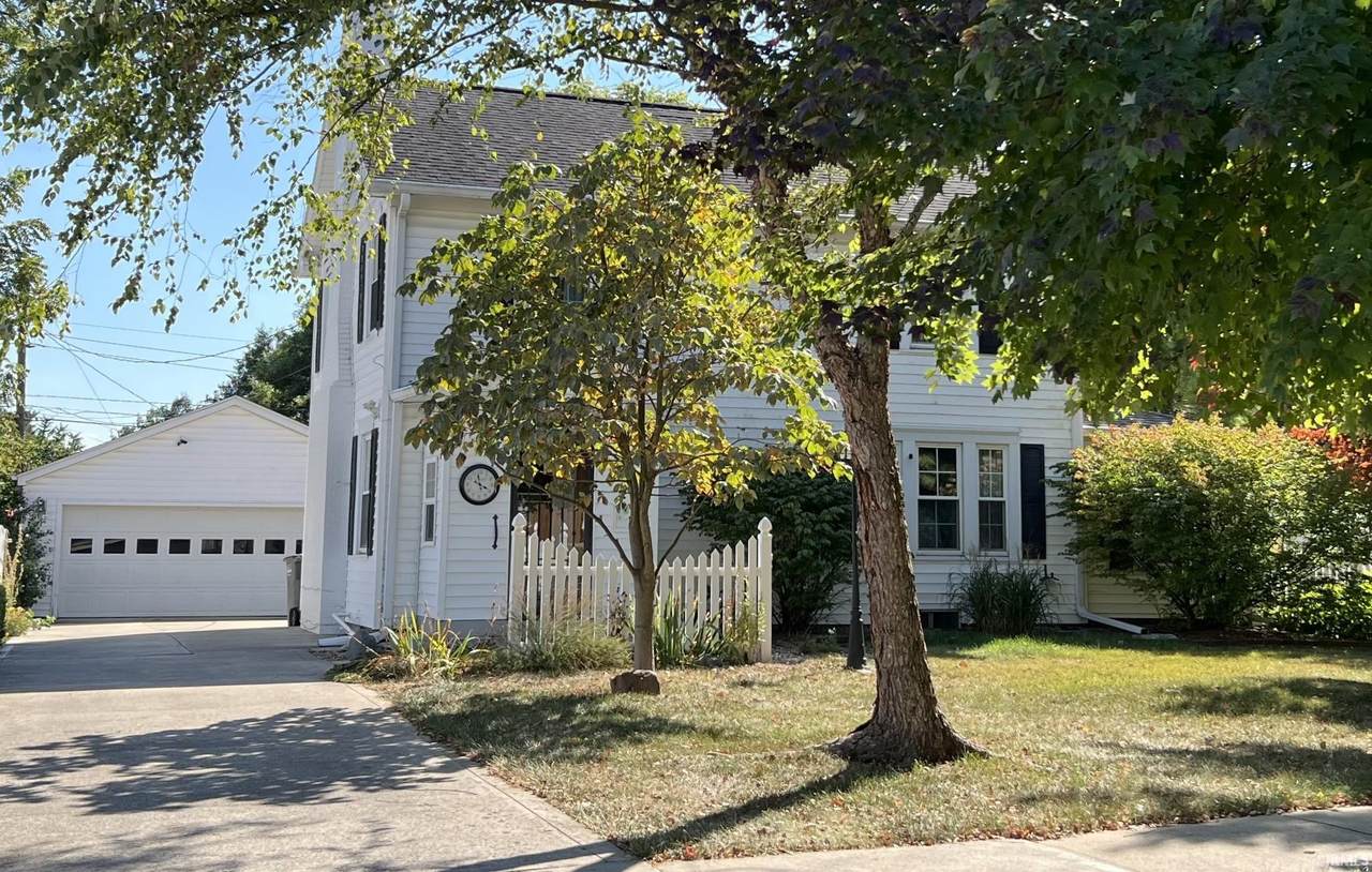 1739 Walnut Street - Photo 1