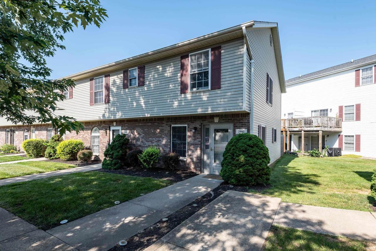 3442 Oaklawn Circle - Photo 1