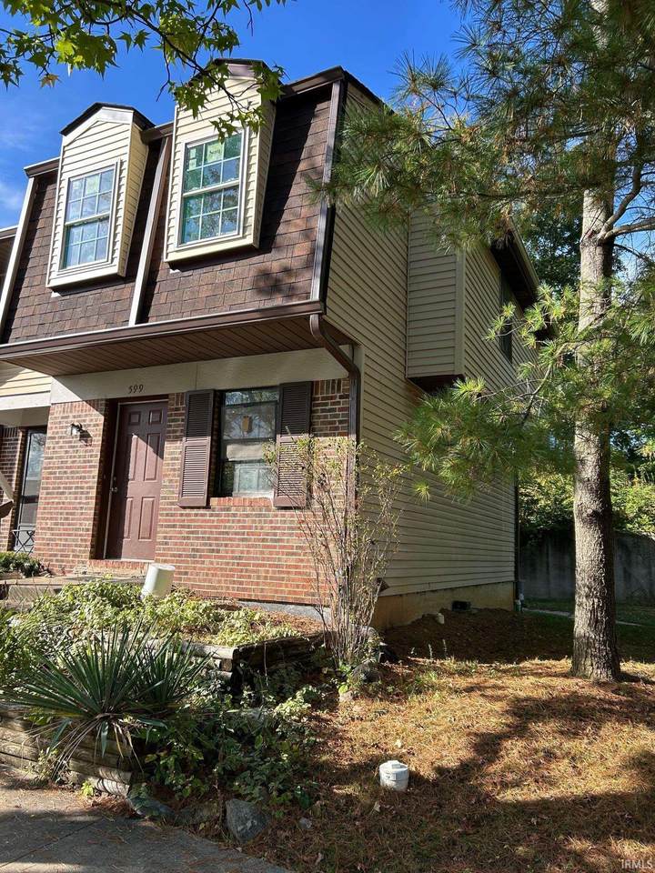 599 Graham Place - Photo 1