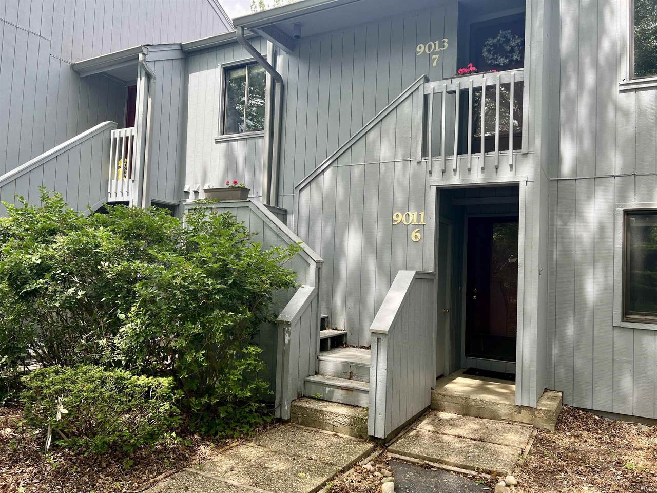 9011 Pointe Ridge Lane - Photo 1