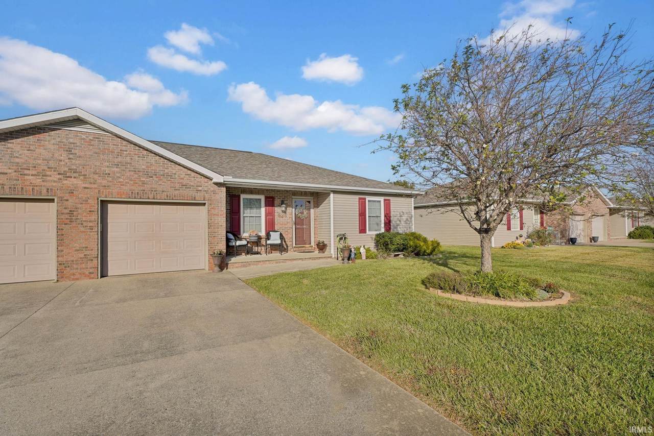 525 8th Avenue - Photo 1