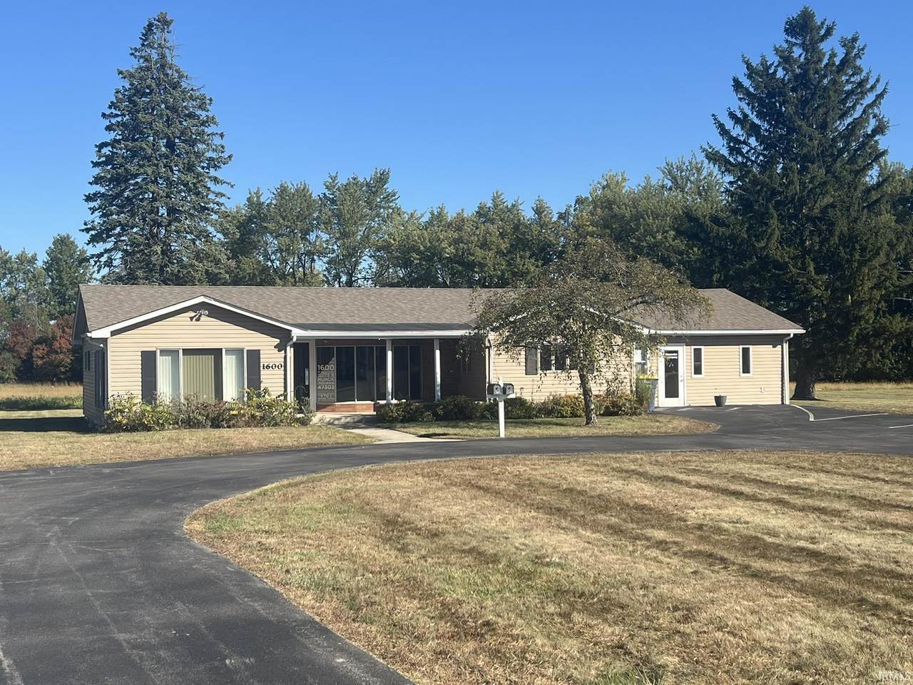 1600 Riggin Road - Photo 1