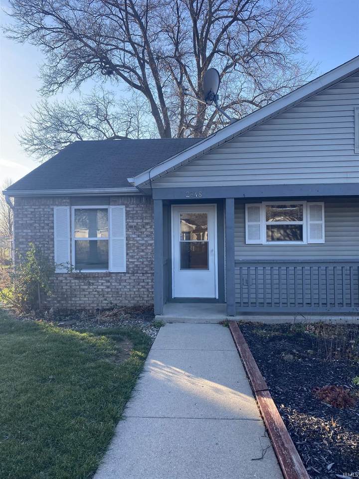 2846 Plaza Lane - Photo 1