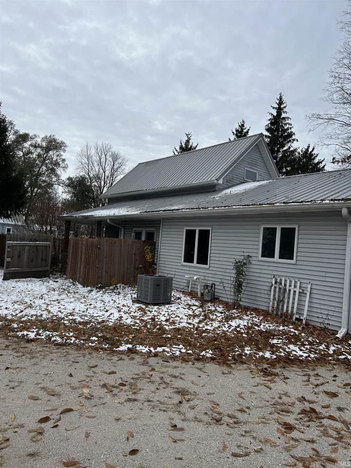 350 Lee Street - Photo 1