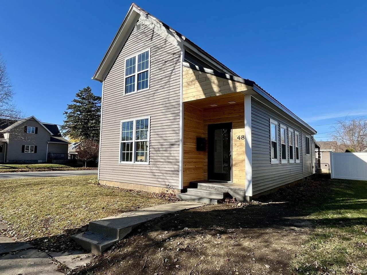 484 5th Street - Photo 1