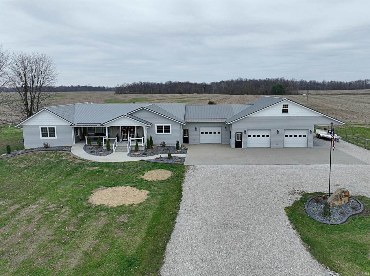 13163 200 S - Photo 1